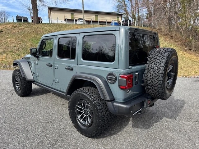2026 Jeep JL Wrangler - Image 10 of 21