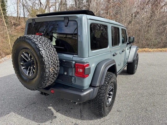 2026 Jeep JL Wrangler - Image 7 of 21