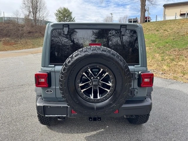 2026 Jeep JL Wrangler - Image 9 of 21