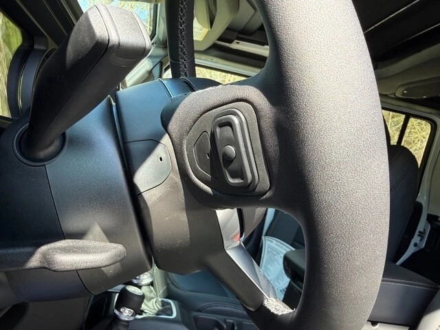 2026 Jeep JL Wrangler - Image 13 of 21