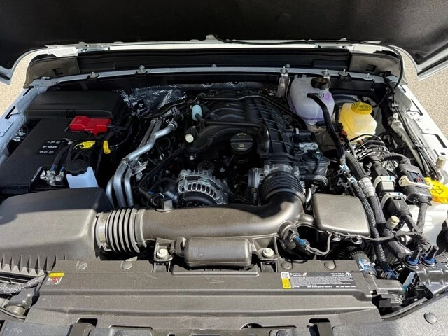 2026 Jeep JL Wrangler - Image 9 of 21