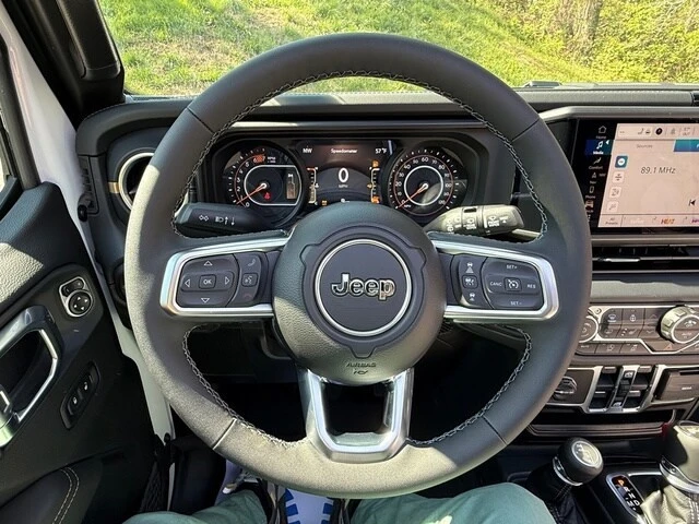2026 Jeep JL Wrangler - Image 19 of 21