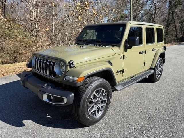 2026 Jeep JL Wrangler - Image 3 of 31