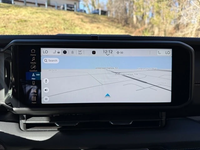 2026 Jeep JL Wrangler - Image 24 of 31