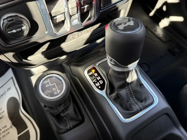 2026 Jeep JL Wrangler - Image 27 of 31