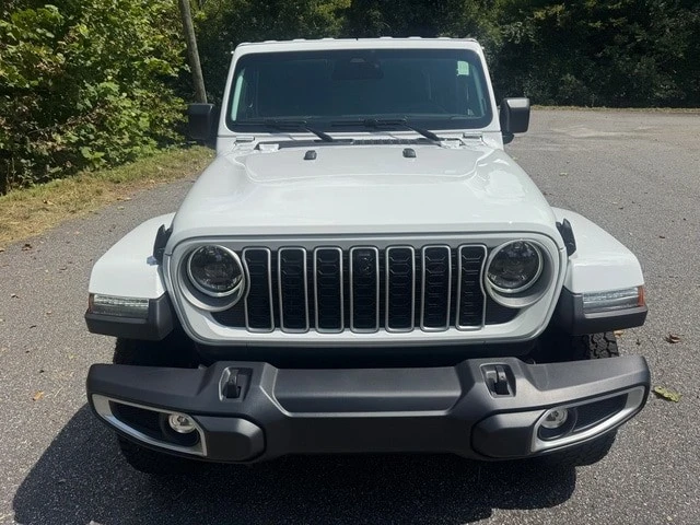 2026 Jeep JL Wrangler - Image 4 of 31