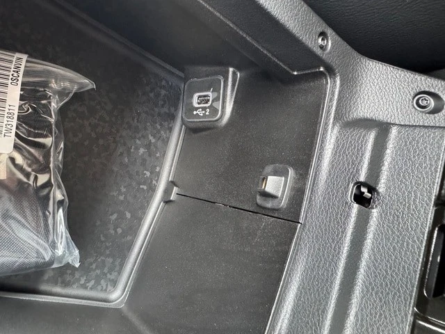 2026 Jeep JL Wrangler - Image 29 of 31