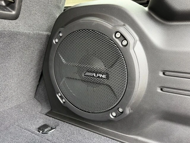 2026 Jeep JL Wrangler - Image 17 of 31