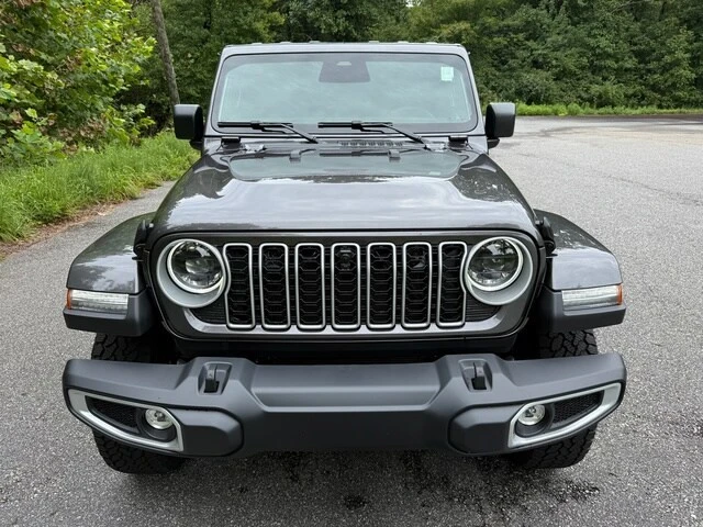 2026 Jeep JL Wrangler - Image 4 of 31