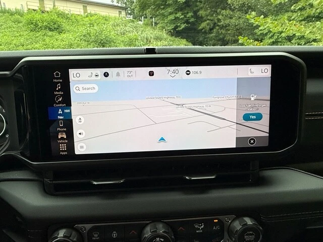 2026 Jeep JL Wrangler - Image 24 of 31