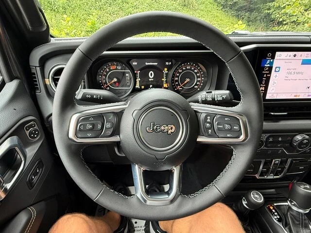 2026 Jeep JL Wrangler - Image 20 of 31