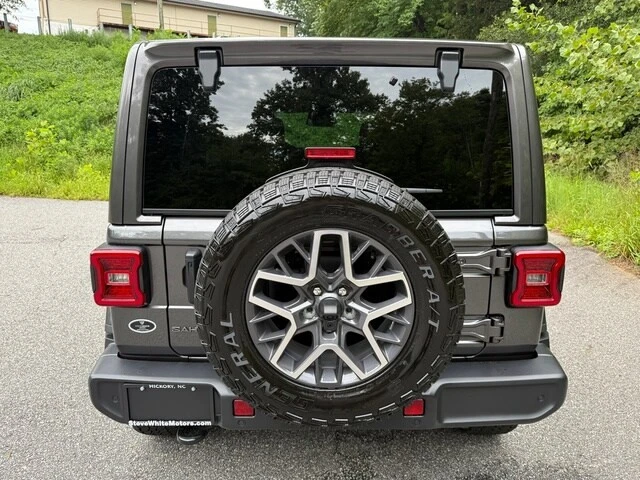 2026 Jeep JL Wrangler - Image 8 of 31