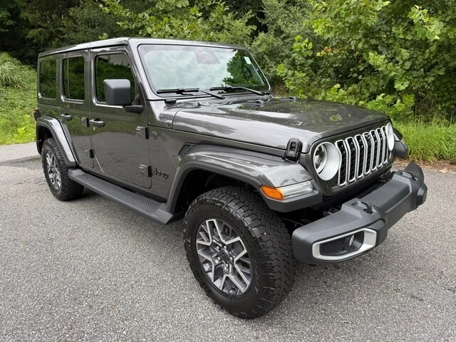 2026 Jeep JL Wrangler - Image 5 of 31