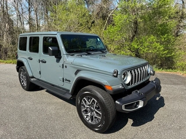 2026 Jeep JL Wrangler - Image 5 of 21