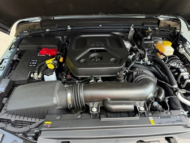 2026 Jeep JL Wrangler - Image 10 of 31