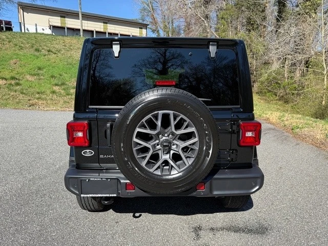 2026 Jeep JL Wrangler - Image 8 of 31