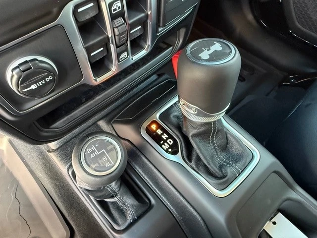 2026 Jeep JL Wrangler - Image 27 of 31
