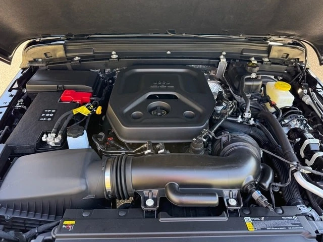 2026 Jeep JL Wrangler - Image 10 of 31
