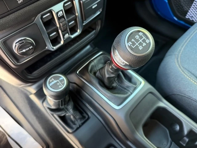 2026 Jeep JL Wrangler - Image 24 of 29