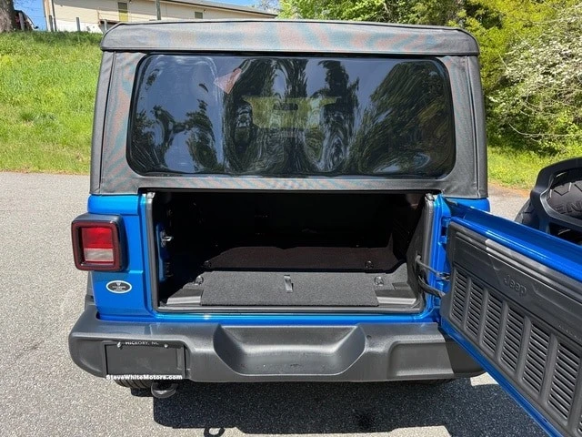 2026 Jeep JL Wrangler - Image 16 of 29
