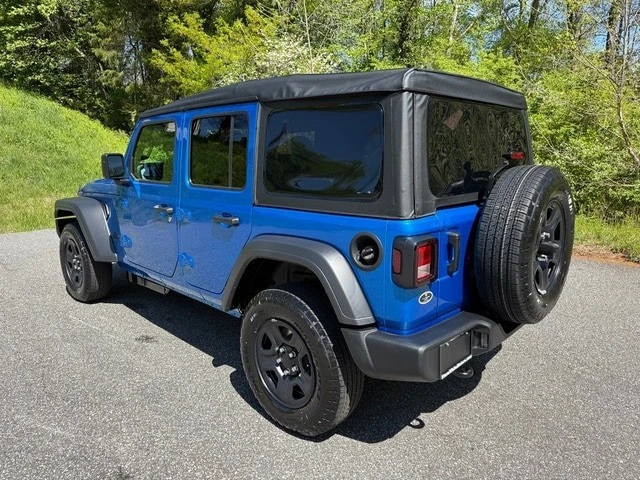 2026 Jeep JL Wrangler - Image 9 of 29