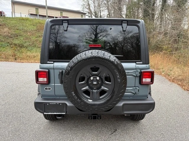 2026 Jeep JL Wrangler - Image 8 of 31