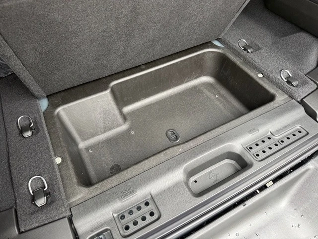 2026 Jeep JL Wrangler - Image 18 of 31