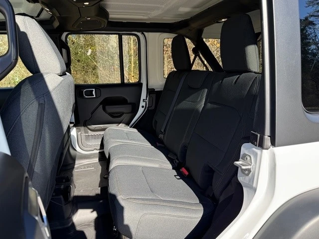 2026 Jeep JL Wrangler - Image 13 of 21