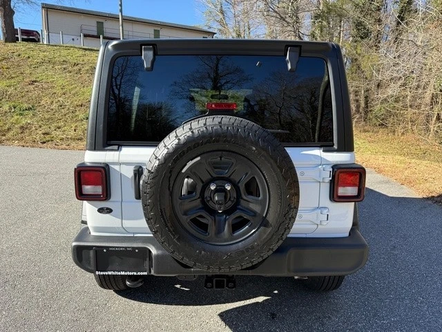 2026 Jeep JL Wrangler - Image 8 of 21