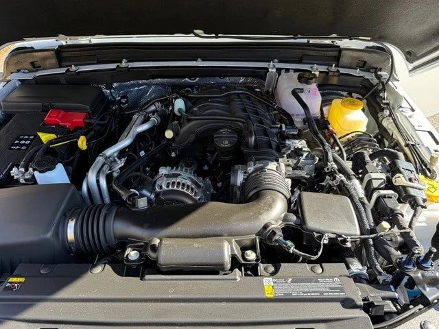 2026 Jeep JL Wrangler - Image 10 of 27