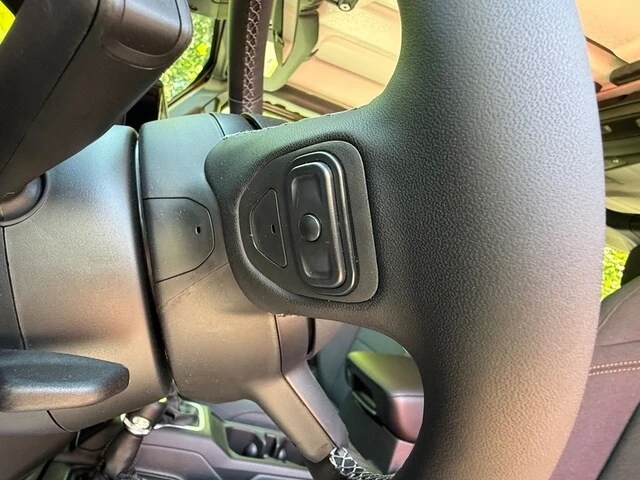 2026 Jeep JL Wrangler - Image 13 of 29