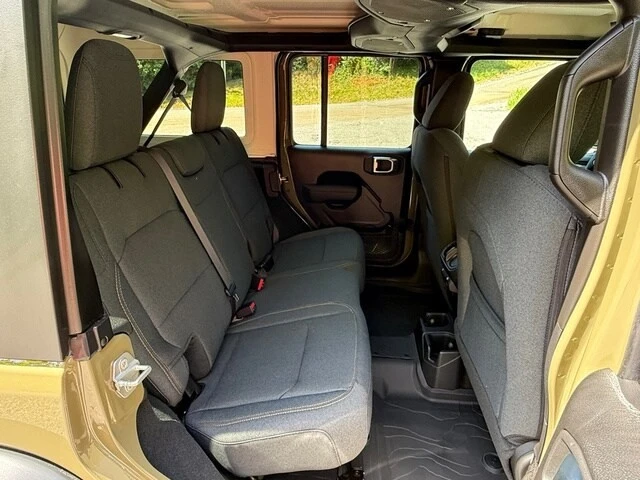 2026 Jeep JL Wrangler - Image 16 of 29