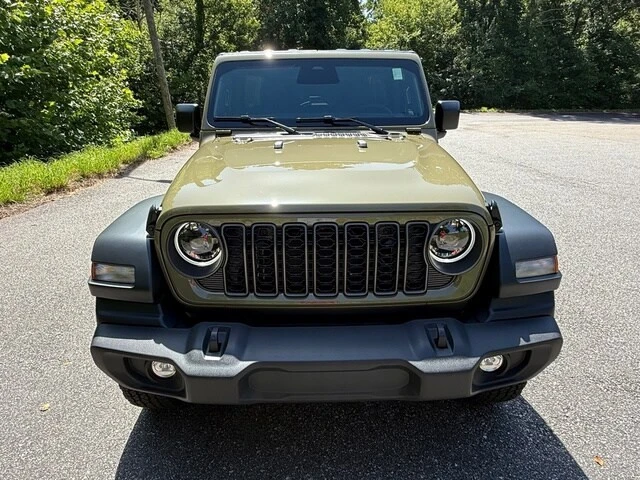 2026 Jeep JL Wrangler - Image 3 of 29