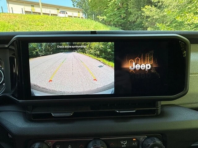 2026 Jeep JL Wrangler - Image 22 of 29