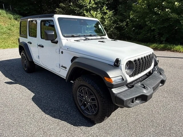 2026 Jeep JL Wrangler - Image 5 of 28