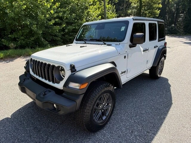 2026 Jeep JL Wrangler - Image 3 of 28