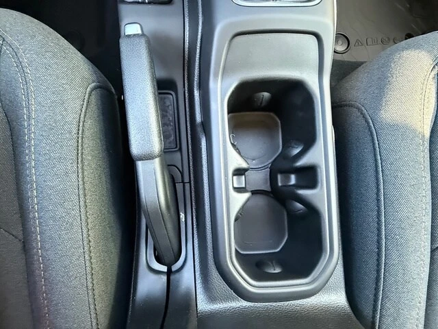 2026 Jeep JL Wrangler - Image 24 of 28