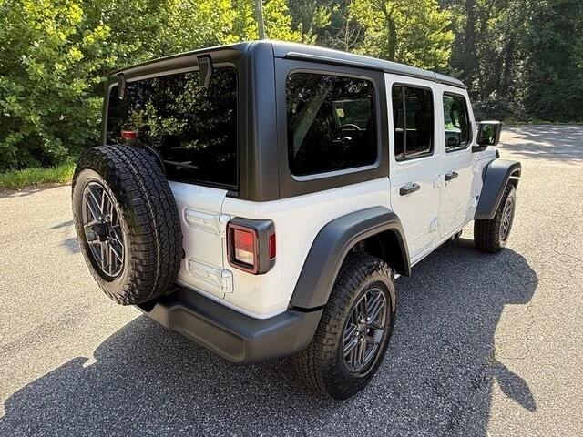 2026 Jeep JL Wrangler - Image 7 of 28