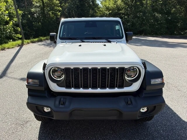2026 Jeep JL Wrangler - Image 4 of 28