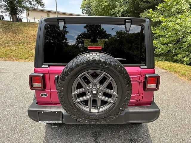 2026 Jeep JL Wrangler - Image 8 of 30