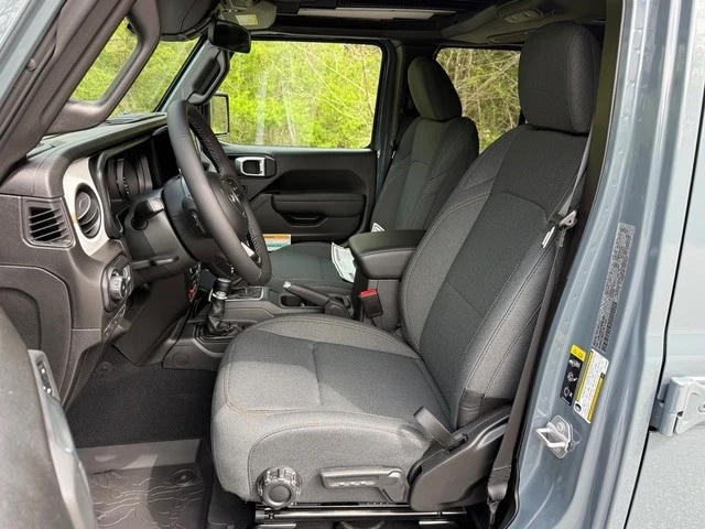 2026 Jeep JL Wrangler - Image 12 of 21