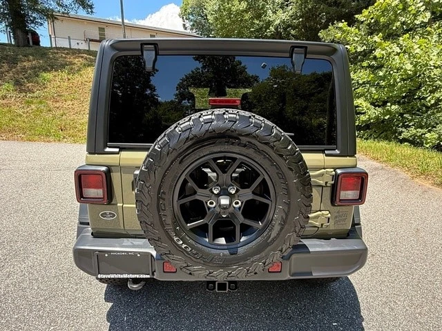2026 Jeep JL Wrangler - Image 8 of 30