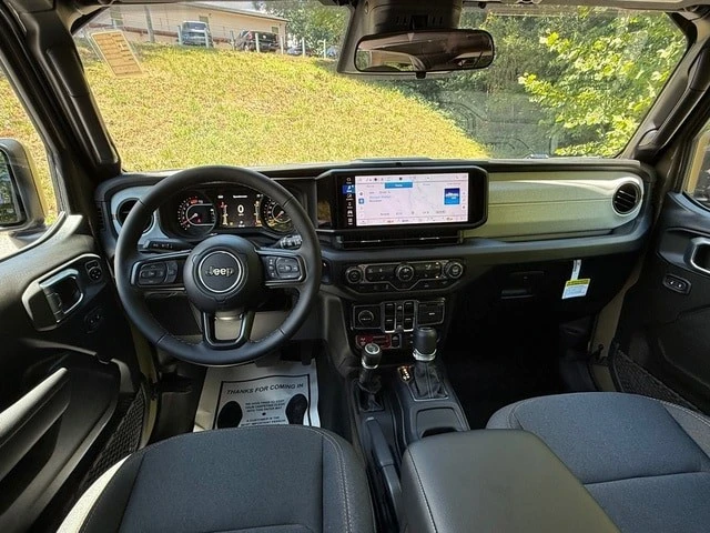 2026 Jeep JL Wrangler - Image 11 of 30