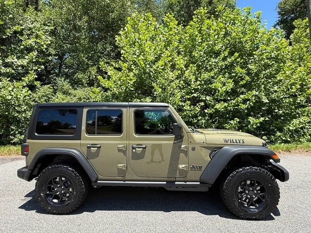 2026 Jeep JL Wrangler - Image 6 of 30