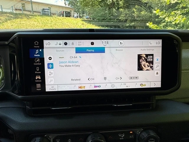 2026 Jeep JL Wrangler - Image 21 of 30