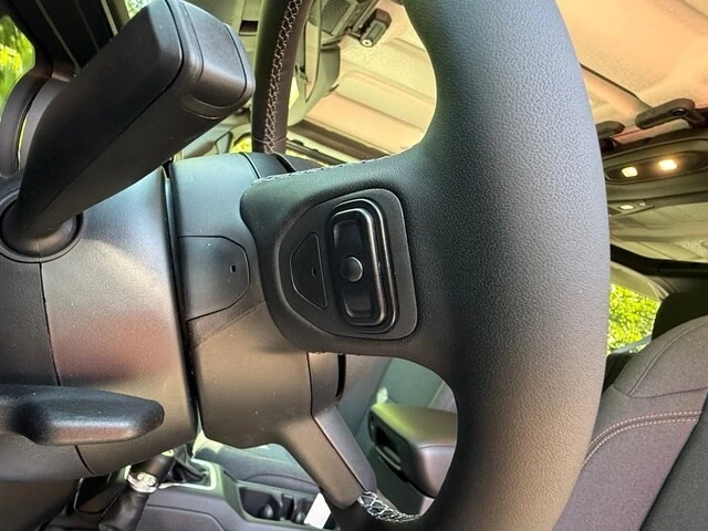2026 Jeep JL Wrangler - Image 13 of 29