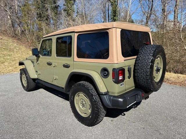 2026 Jeep JL Wrangler - Image 9 of 21