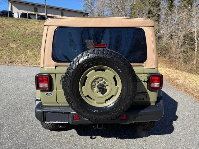 2026 Jeep JL Wrangler - Image 8 of 21