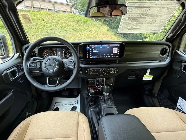 2026 Jeep JL Wrangler - Image 11 of 30
