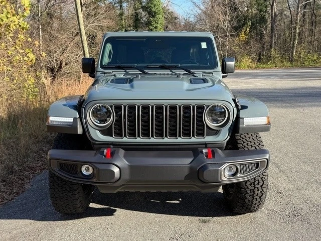 2026 Jeep JL Wrangler - Image 4 of 31